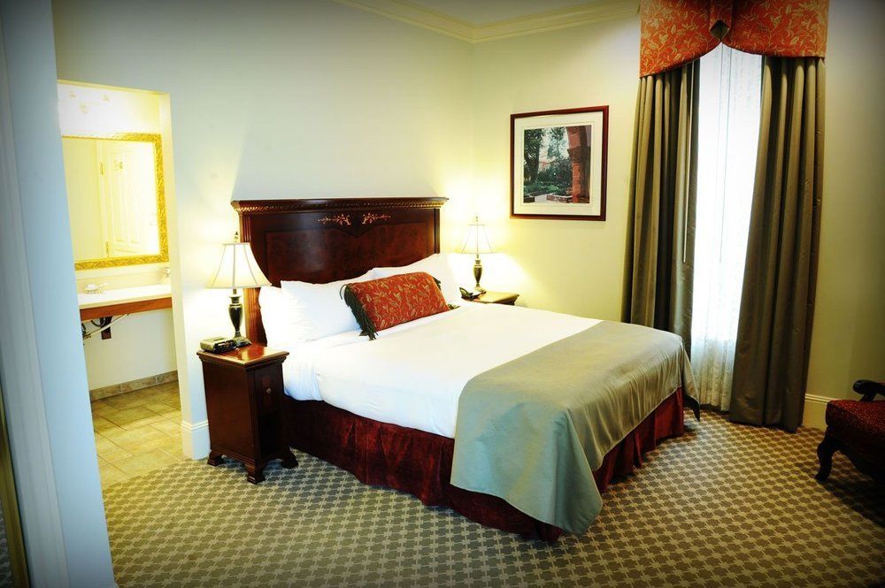 Diamond Hotel